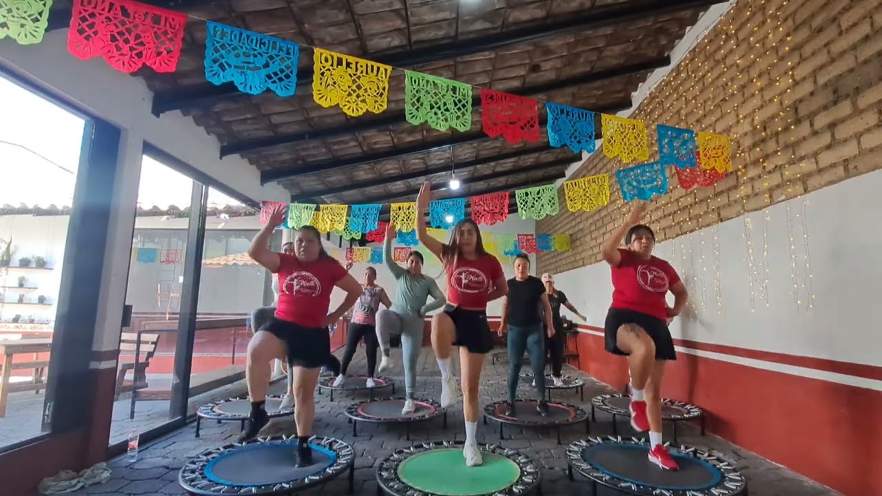 Bilaterales - helados/ Adrian mixer.  Jumping Coreográfico 