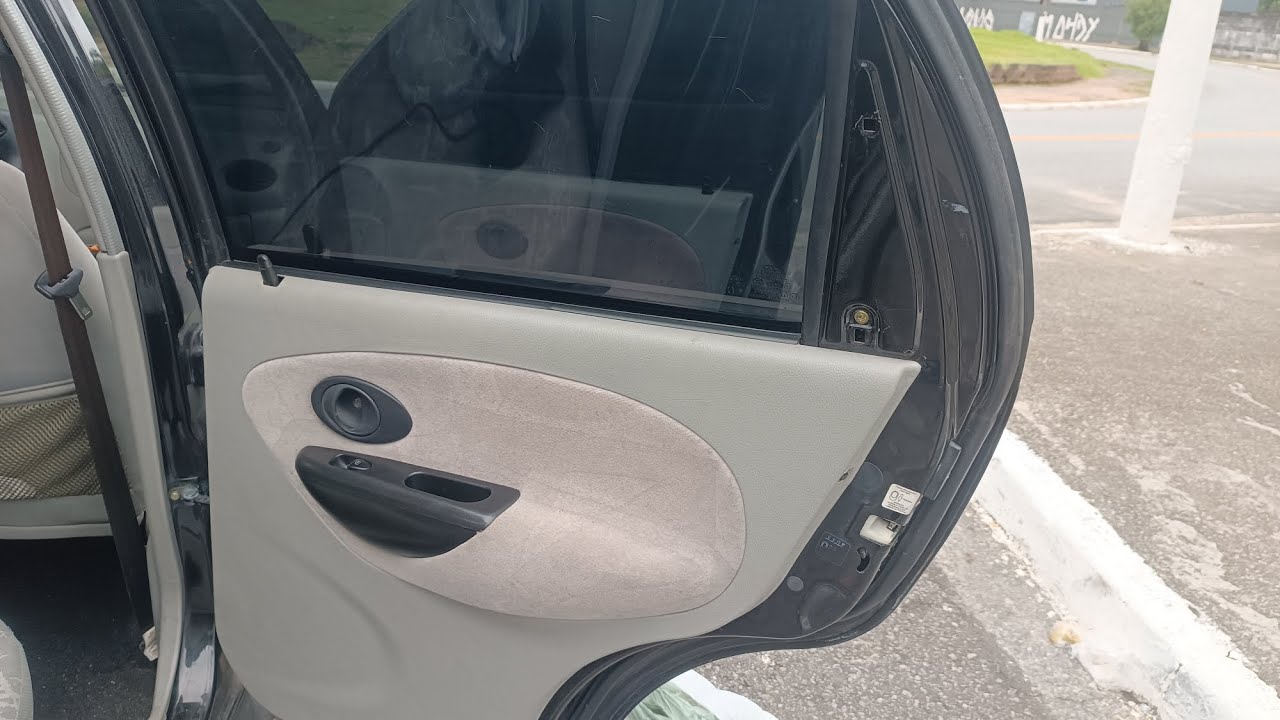 MANTA ACÚSTICA NAS PORTAS DO CARRO. SERÁ QUE FUNCIONA? PARTE 01