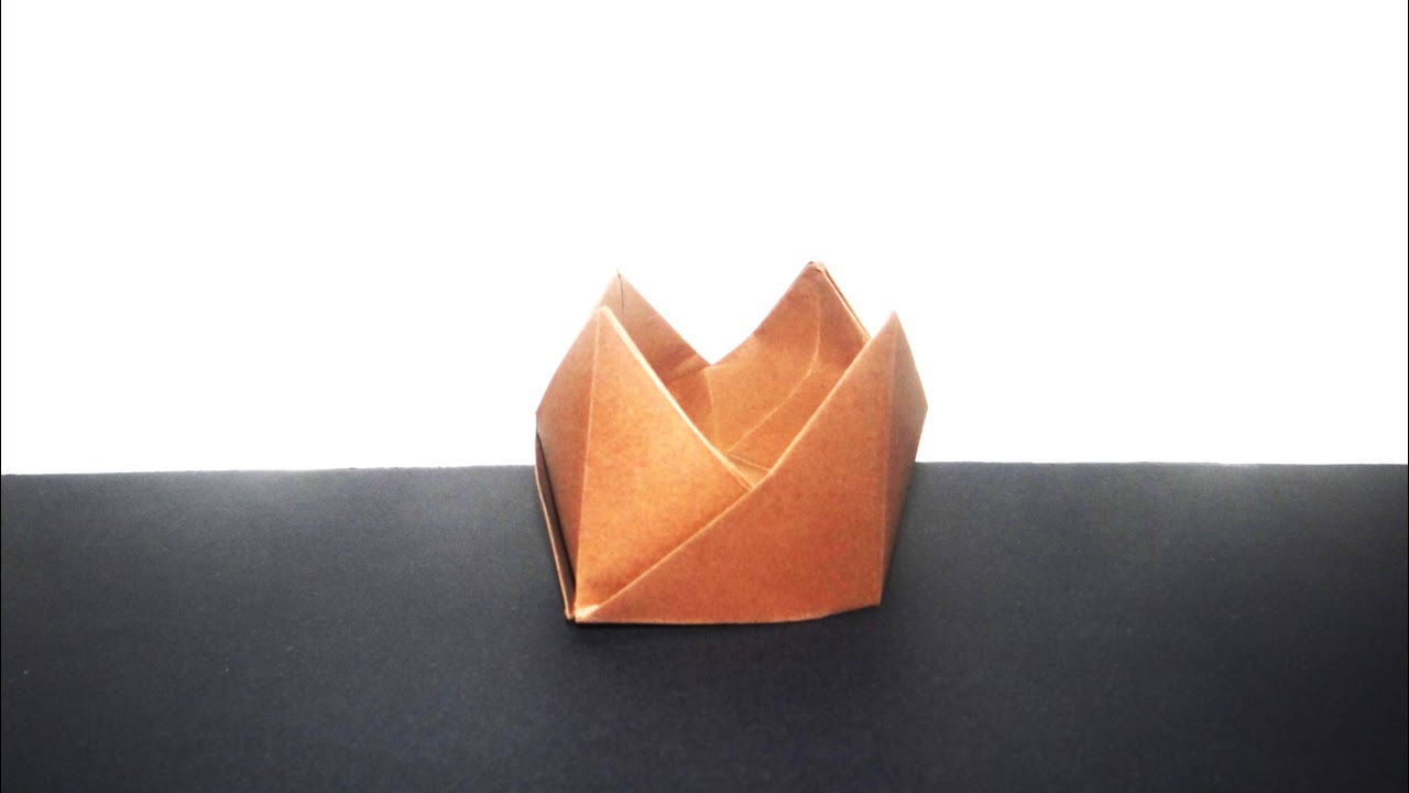 Como hacer una corona de papel paso a paso con la técnica de origami