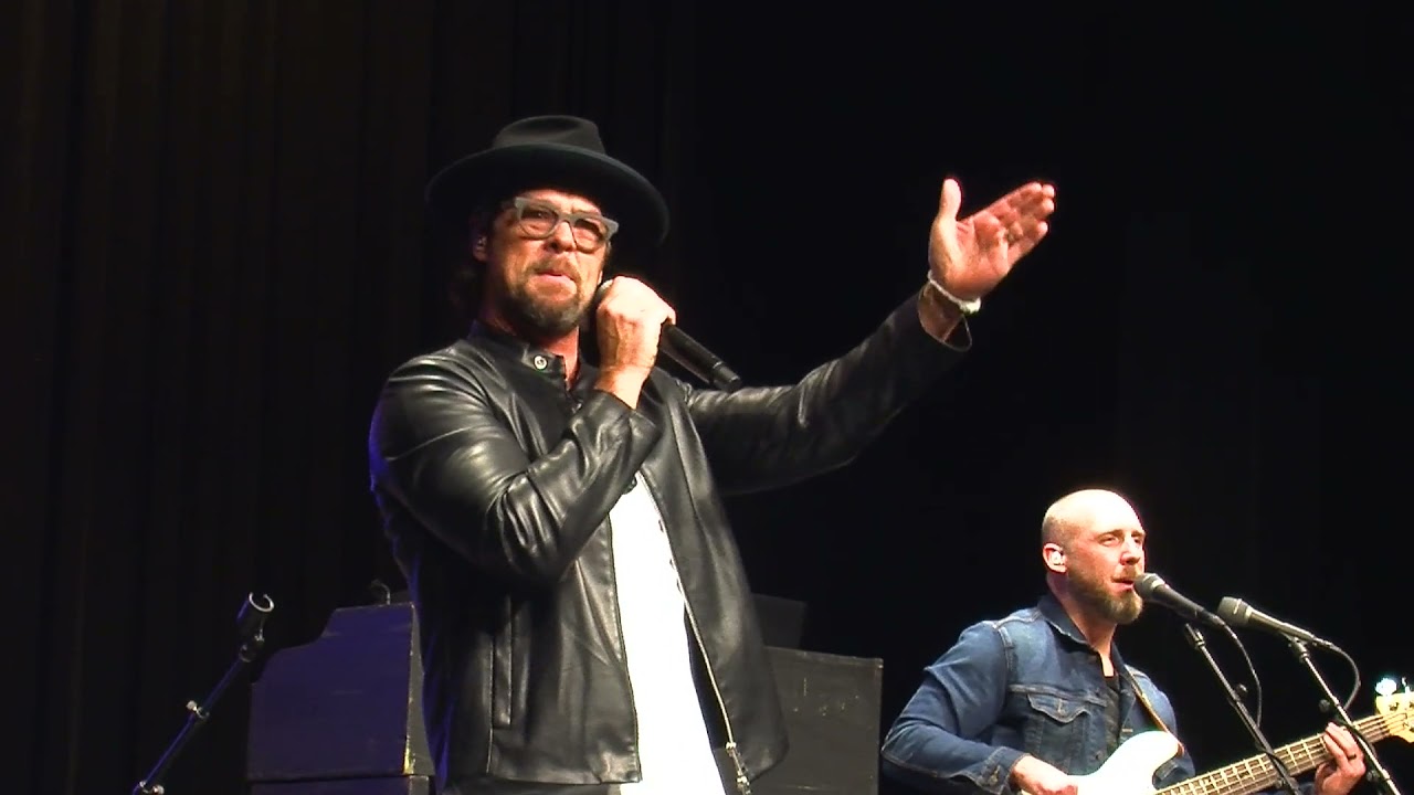 JASON CRABB THE LION AND THE LAMB