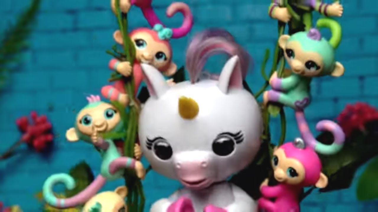 Behind The Scenes With Gigi The Unicorn | Fingerlings: Hangin' With Gigi |Kids Videos