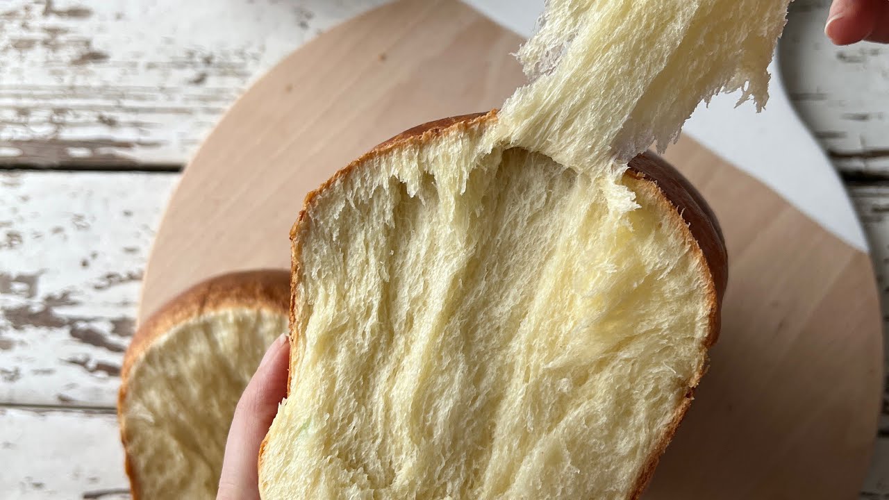 Puhasti mlečni kruh