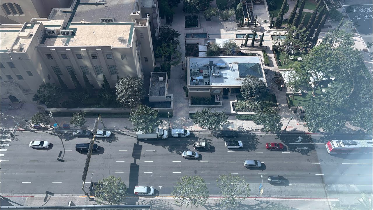 Downtown Los Angeles!!! Happy Friday!!! 🚗🚕🚙🚌🚎🏎️🚒🚐🛻🚚🚑🚓