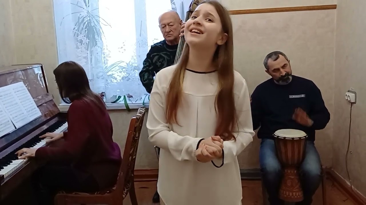 Пташинська Мілана 10 років. 1) 