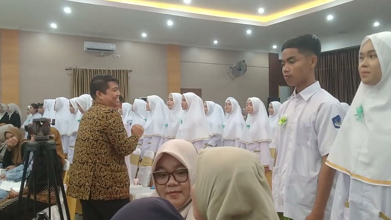 Persembahan siswa/siswi caping day SMKs As Syifa Kisaran 