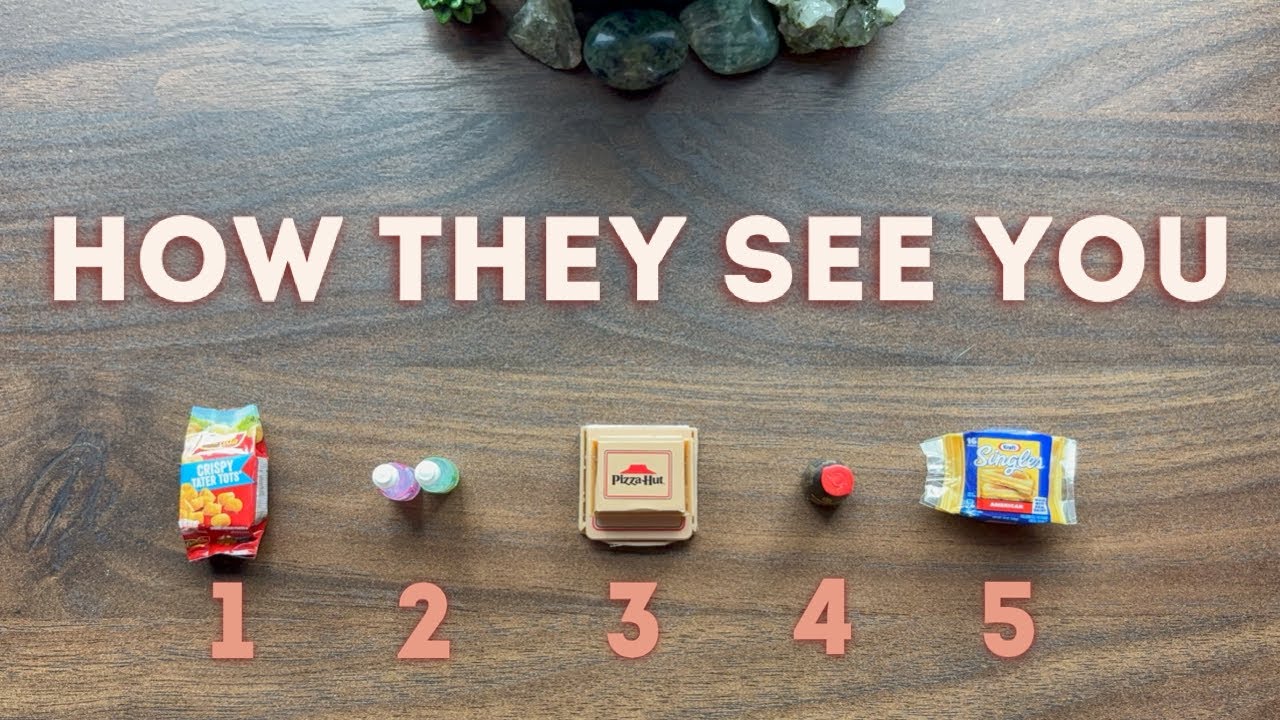 How You're Currently Being Viewed 🪭 | 🌿 Tarot • Pick a Card Reading 🌟