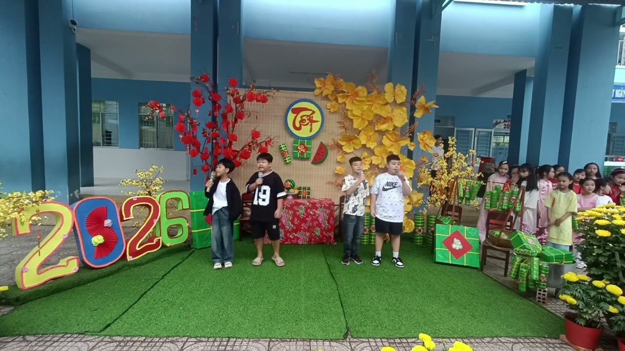 Xúc xắc xúc xẻ 