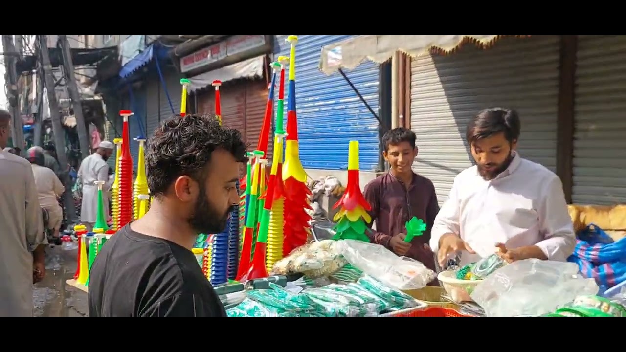 Famous Urdu Bazar lahour visit 14august flags dacortionq shops 024# #025 Lahore 