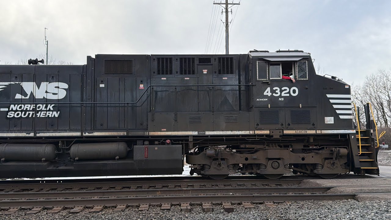 02/12/26 NS Intermodal Train at Valley Crossing in Columbus, OH