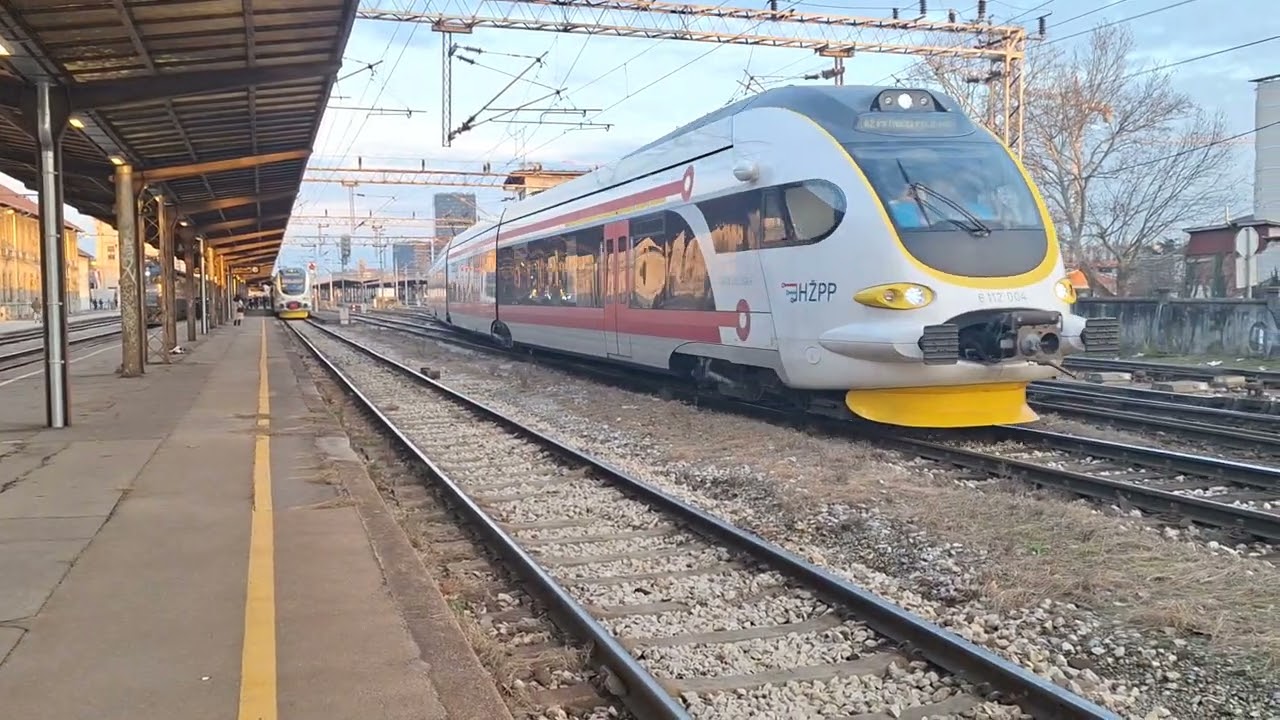 HR DIESEL LOC/TREIN 291 - MANEVRA JENBACH 2 132 HŽPP + 3 vagona ZG GK.