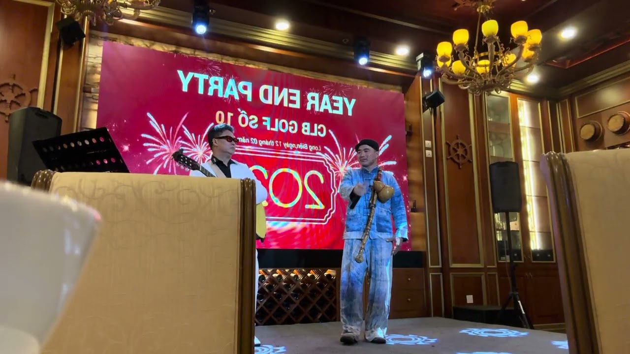 A Páo hát tiệc đặc biệt tại Hà Nội