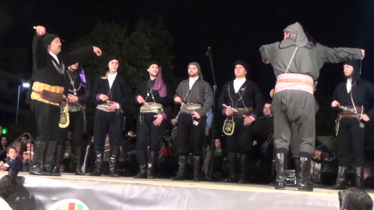 Η Ένωση Ποντίων Μελισσίων χορεύει το «Χορό των Μαχαιριών»