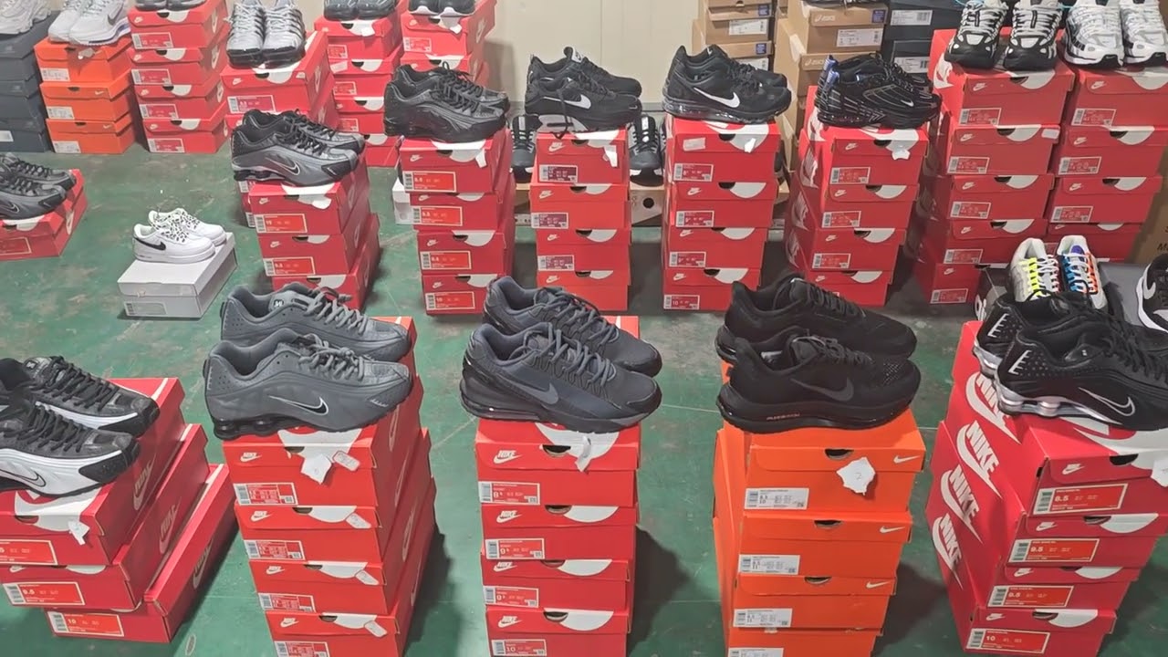 What style of sneakers do you like?