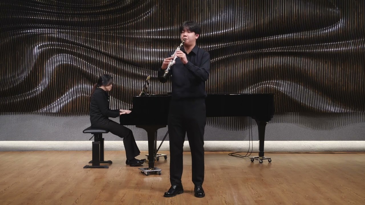 Wolfgang Amadeus Mozart - Clarinet Concerto K. 622 1st mov