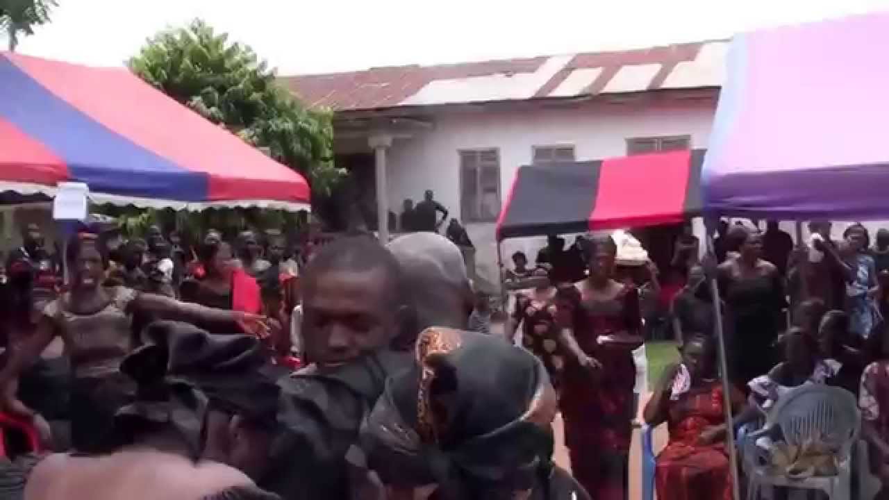 A KROBO DIRGE BY KLOMA GBI (A KROBO YOUTH GROUP)