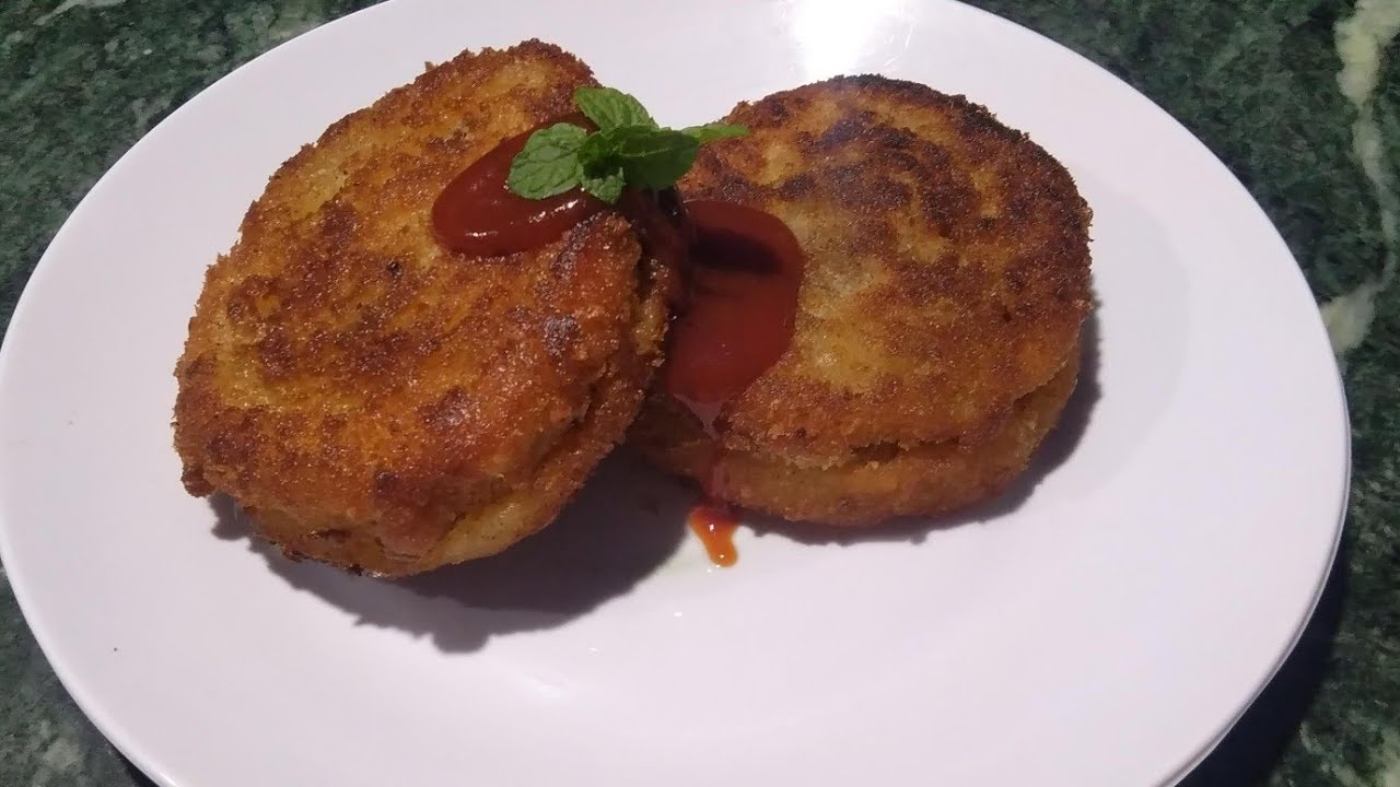 #sandwich#cookingforzaikacom.                    Chicken fry sandwich/ unique style chicken sandwich