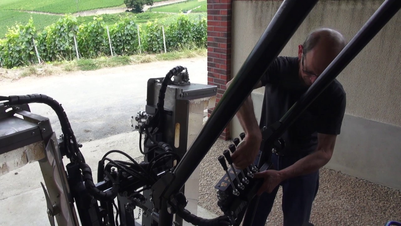 Rogneuse pour vignes étroites