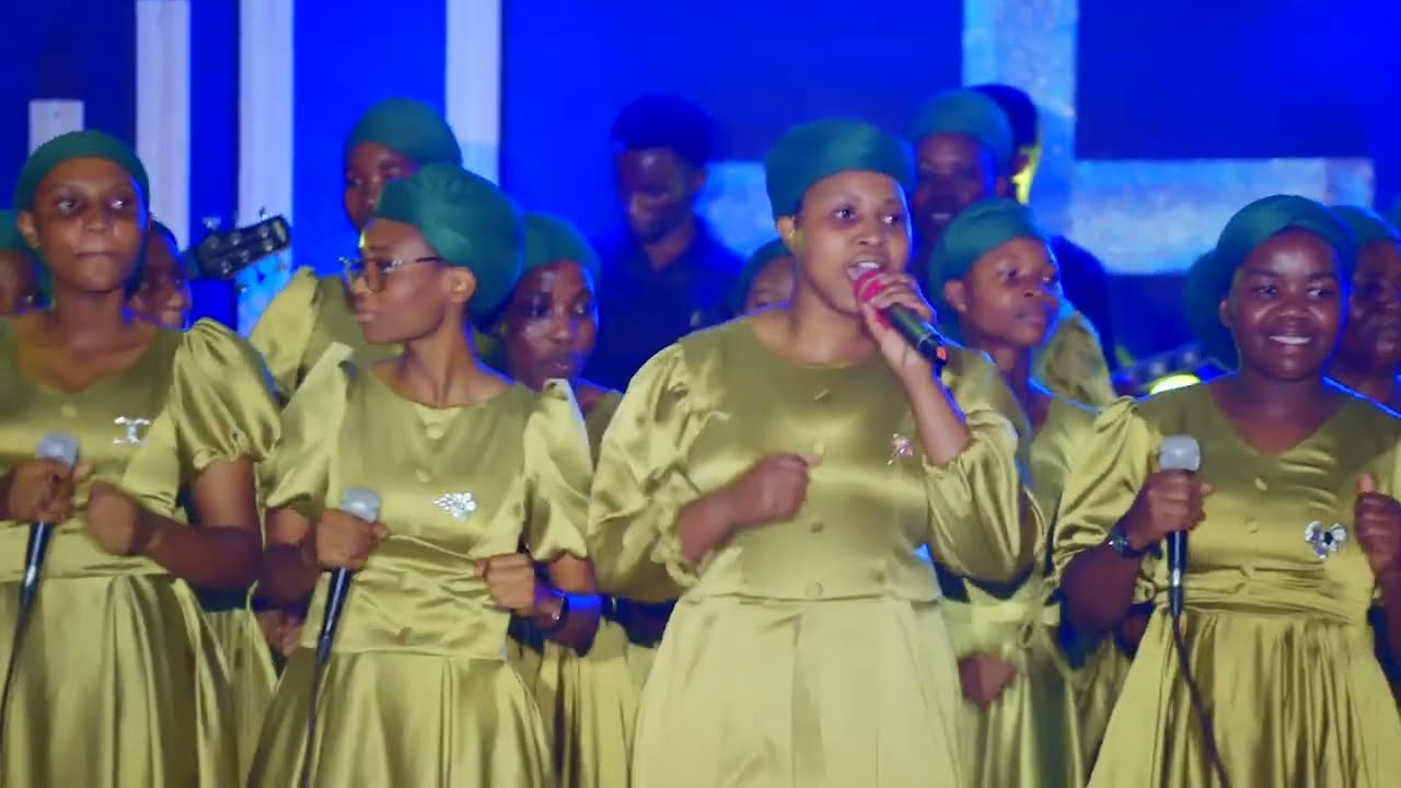 YAHINDUYE AMATEKA BY ABARINDIRIYE CHOIR ADEPR BATSINDA (Official Video 4K ) Live Recording