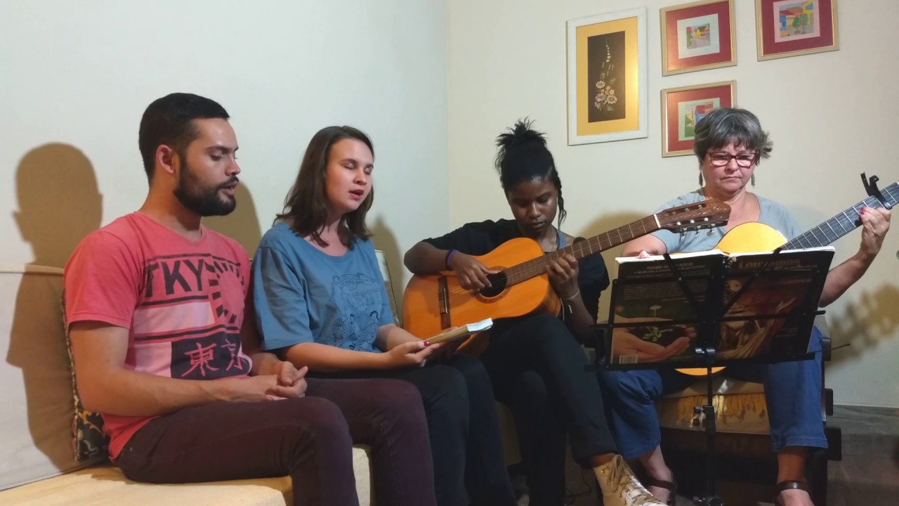 Este pranto em minhas mãos - 