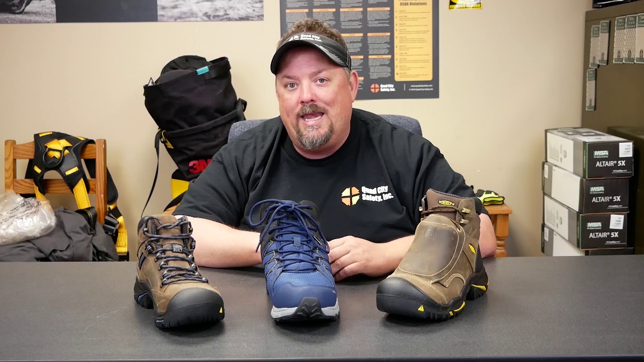 What Is The Difference Between Steel Toe Boots and Metatarsal?