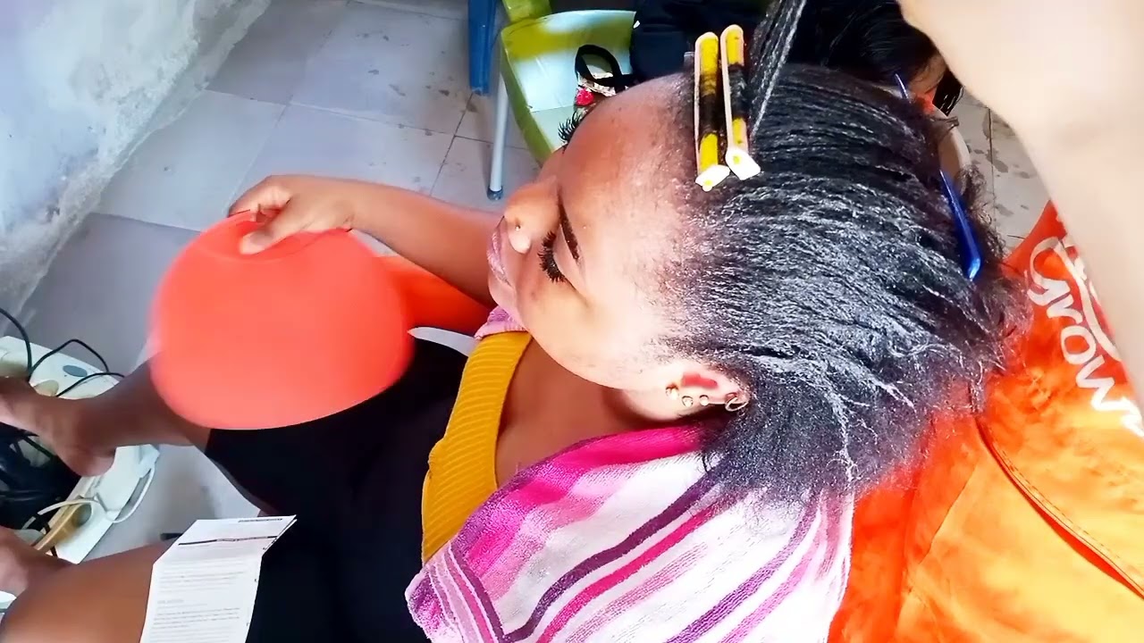 How To  Do Jerry Curl With Coconut Oil(Leisure Curl)#foryou#tutorial#youtuber #share#fyp #shortvideo