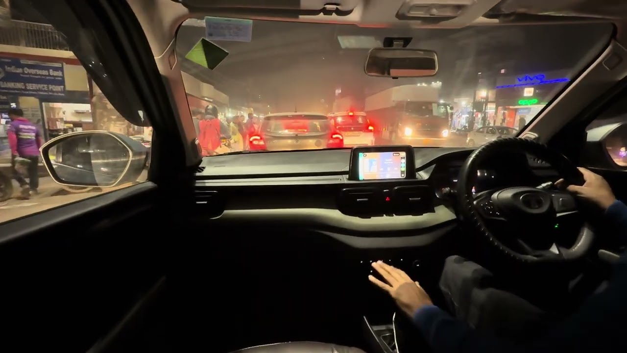 Chijarsi-Noida-Ghaziabad Enjoy Traffic and few Zero Civic sense wale log
