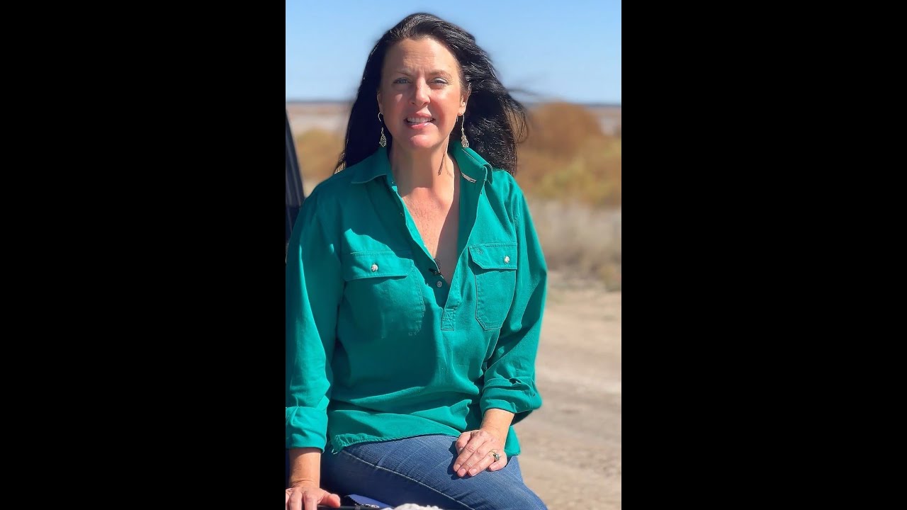 Vicki at Coocoran Lake, Lightning Ridge
