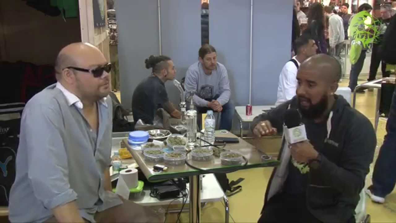 Esje Herb of Amsterdam Seed Center & Milo of Big Buddha Seeds at Spannabis 2015