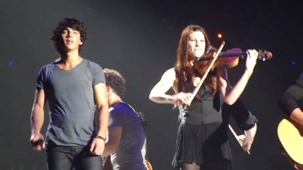 Jonas Brothers World Tour Uniondale 7/19/09 -  Gotta Find You