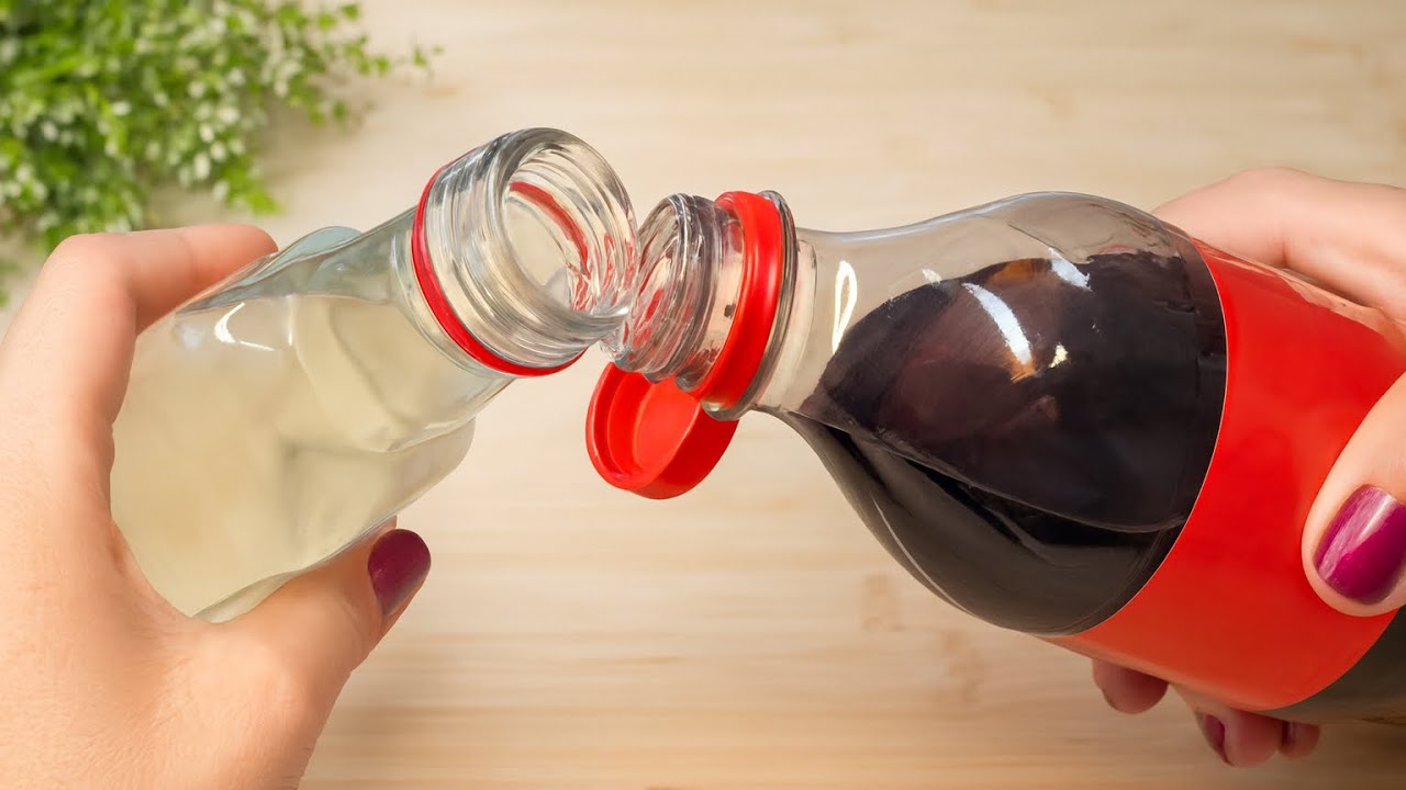 Mix White Vinegar With Coca-Cola And You Won't Believe What happens!