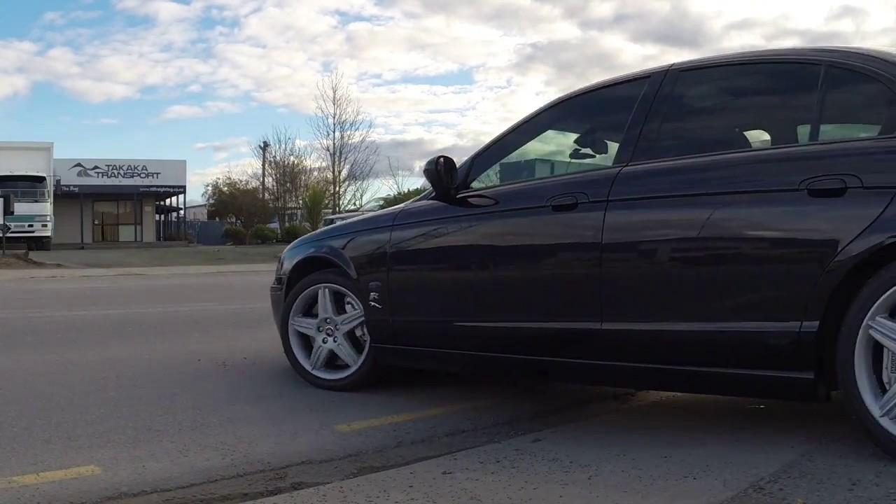 Jaguar S Type R custom exhaust sound.