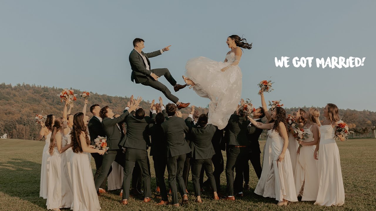 WE GOT MARRIED - Our Vermont Fall Barn Wedding