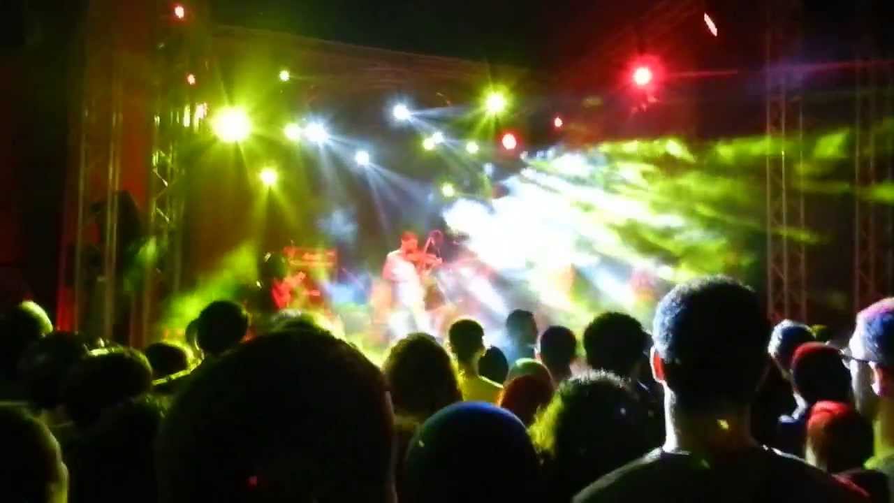 Mashrou' Leila -  Wa Nueid مشروع ليلى - ونعيد ونعيد ونعيد  live in Alexandria
