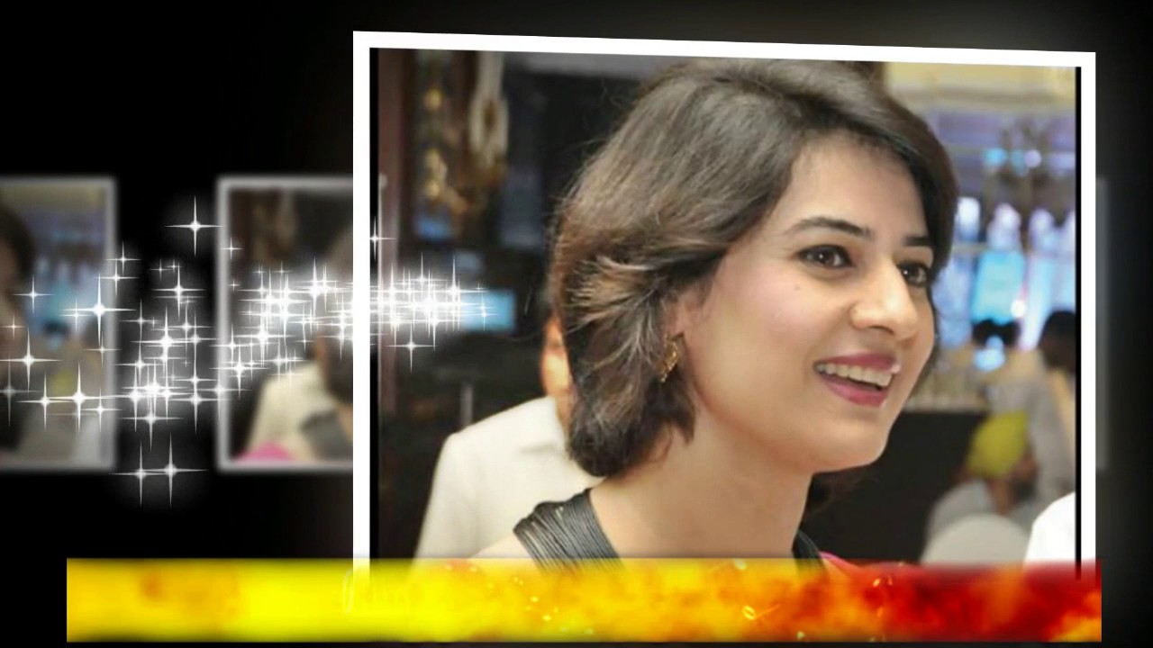 Most 10 Beautiful  Female Indian News Reader 2017