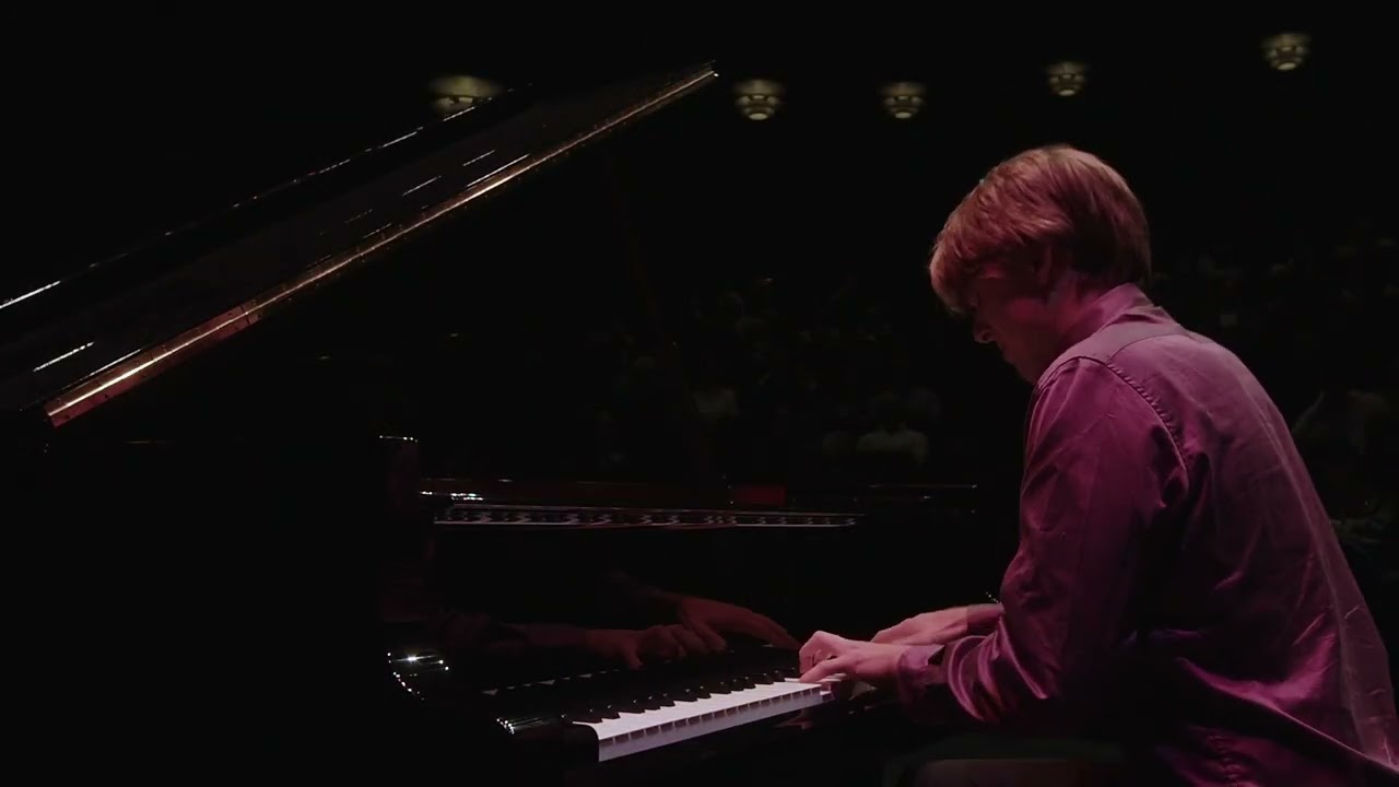 Sergei Rachmaninov - Etude-Tableaux, Op. 39 nr. 5, Eb minor