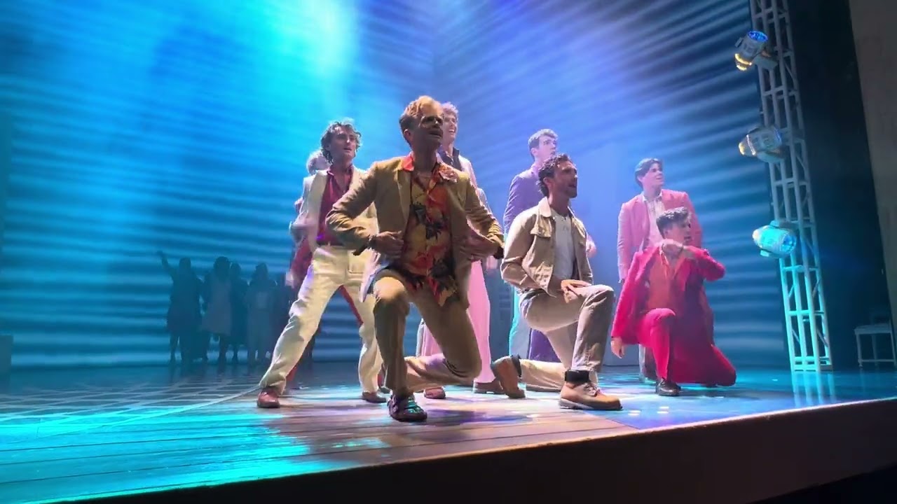 Mamma Mia! @ Novello Theatre (5/15/2025) Curtain Call Encore Medley: Dancing Queen + Waterloo