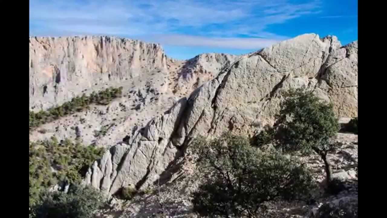 La senda del Caracol, rodear el Morrón de Alhama. Sierra Espuña, Murcia.
