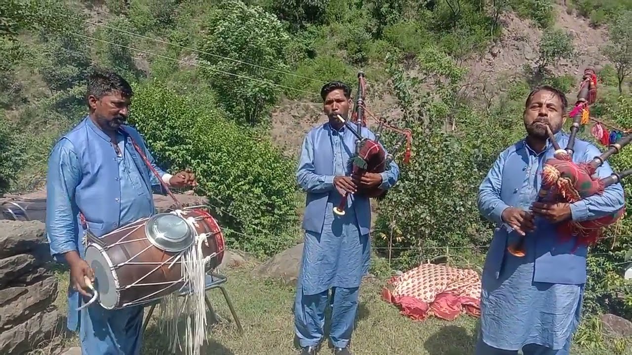 ایسی بین بجائی کہ تن میرے آگ لائی جادوگرا