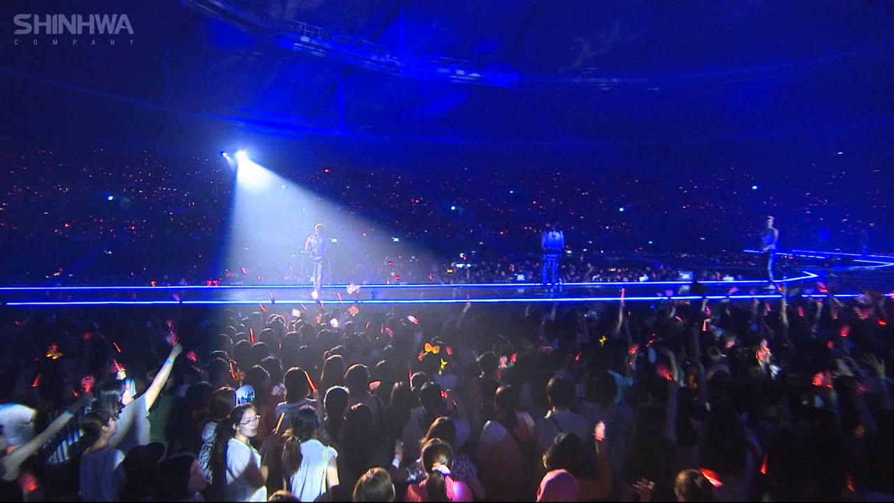 2013 SHINHWA's GRAND FINALE THE CLASSIC IN SEOUL 중- ON THE ROAD