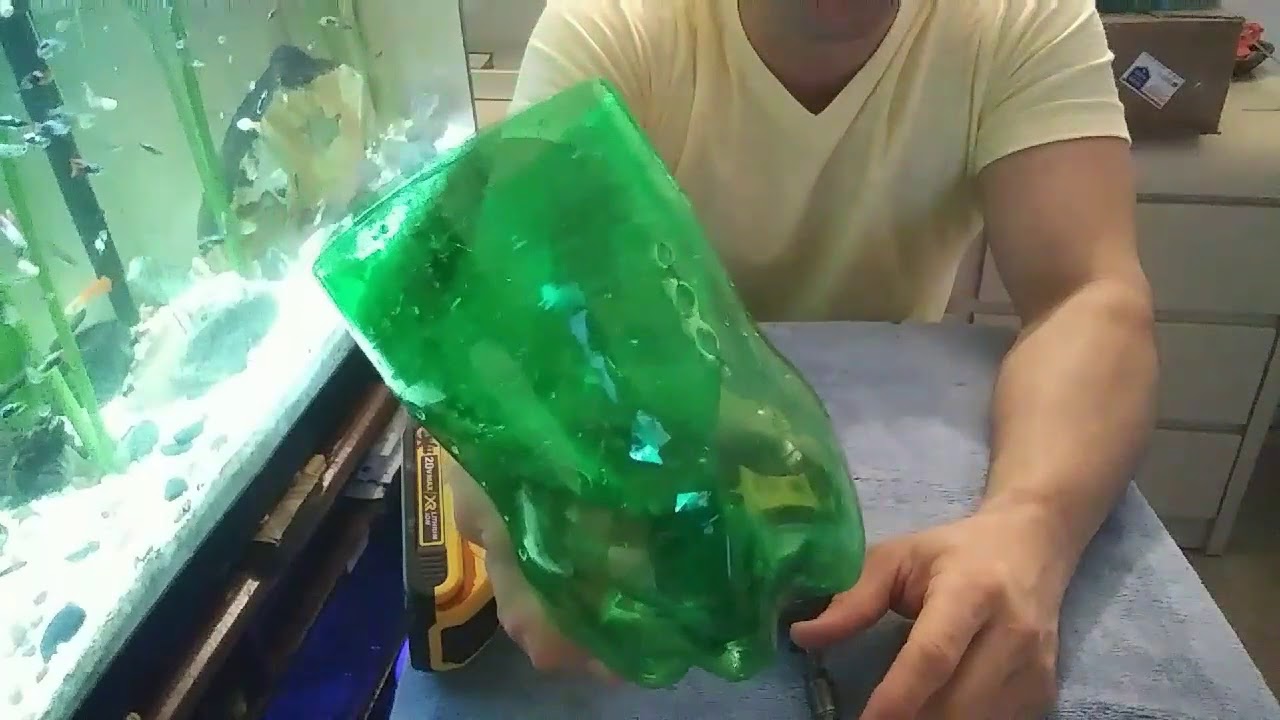 Paridera casera para peces de acuario,facil de hacer,sin costos,práctica y eficiente.