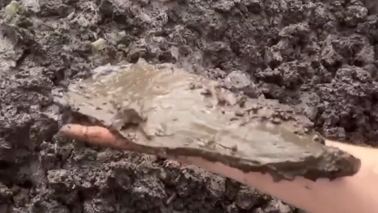 Massive shoes discovered in ancient Roman fort in the UK