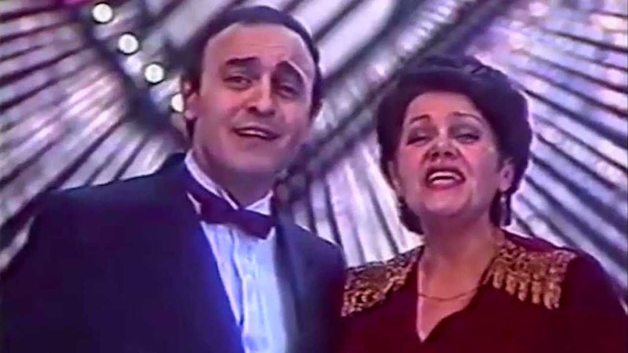Artashes Avetyan & Lola Khomyants - Ov sirun, sirun