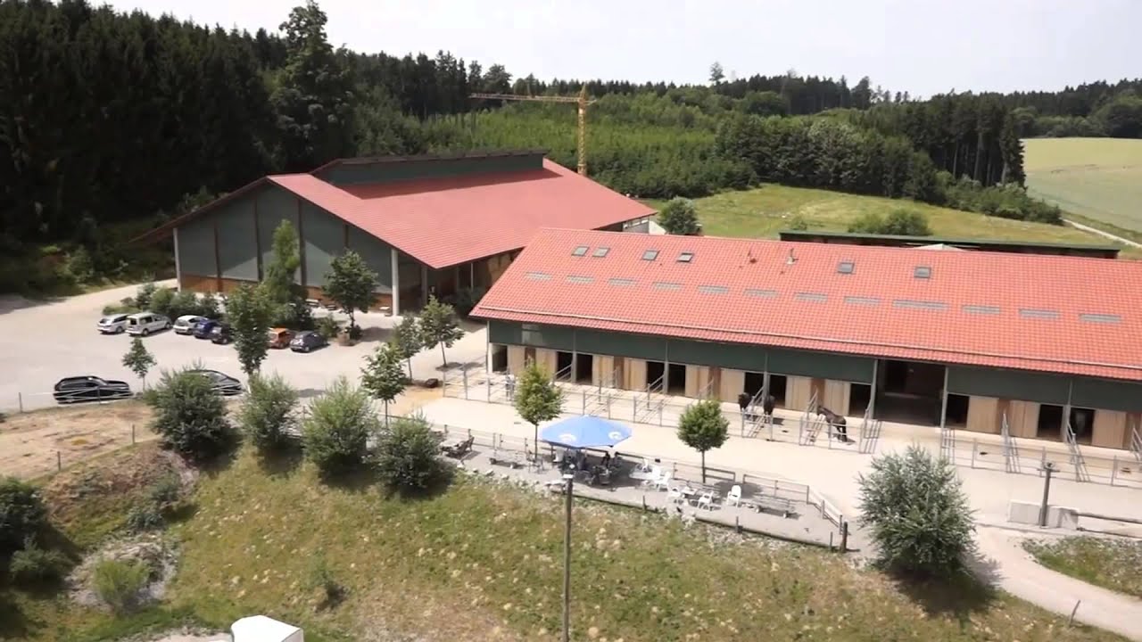 Reitanlage Pferde Laufstall Eckhof II Kleinberghofen / Dachau von Georg + Renate Hoechtl