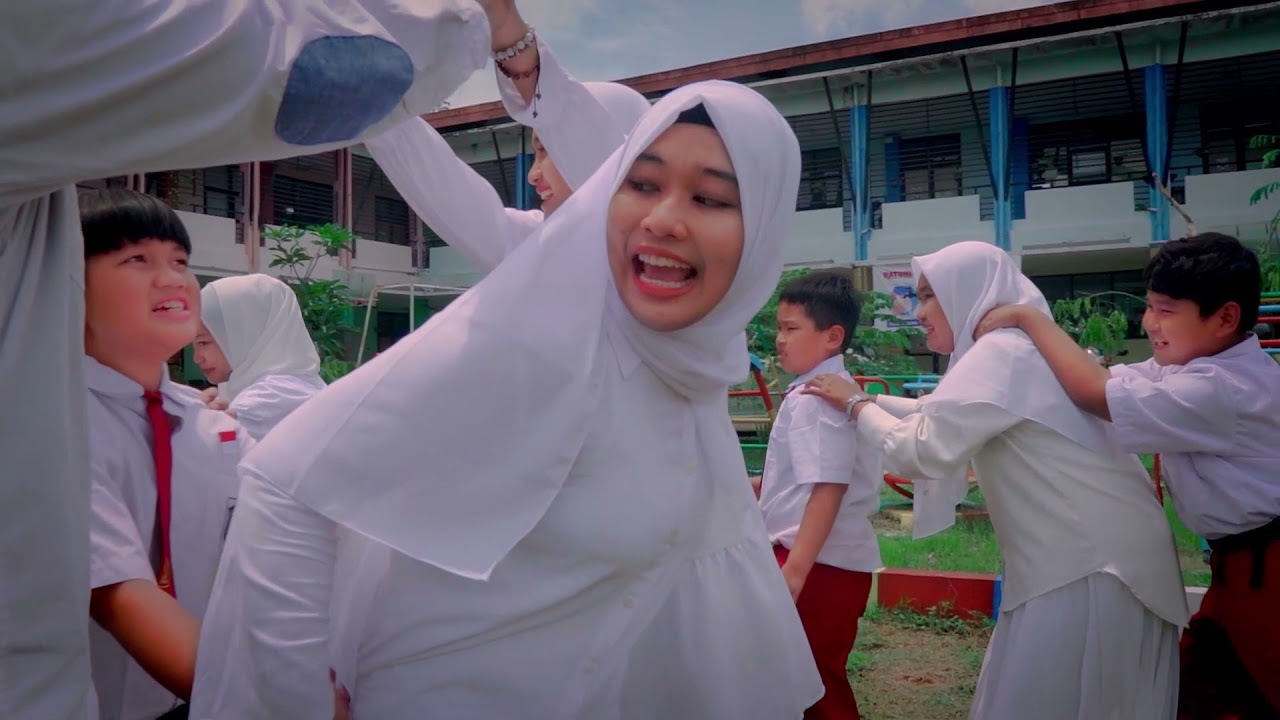 YURA YUNITA - MERAKIT (COVER SIBI)