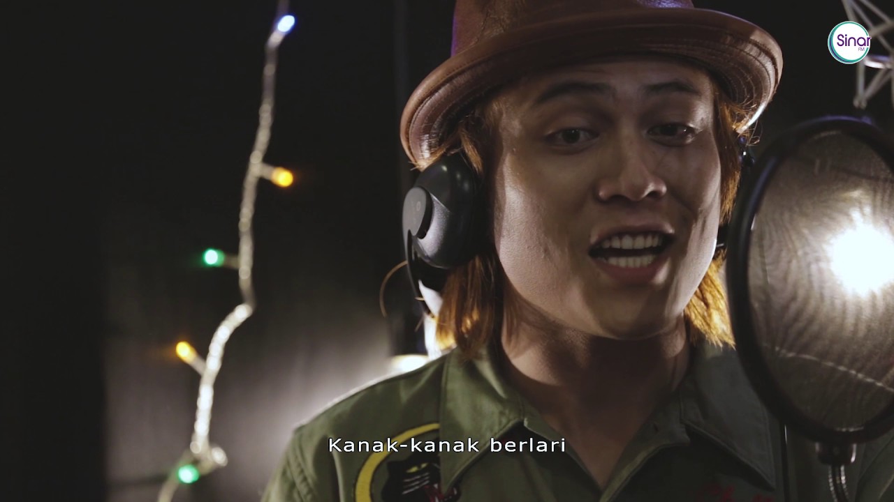 Akim & The Majistret- Bila Takbir Bergema