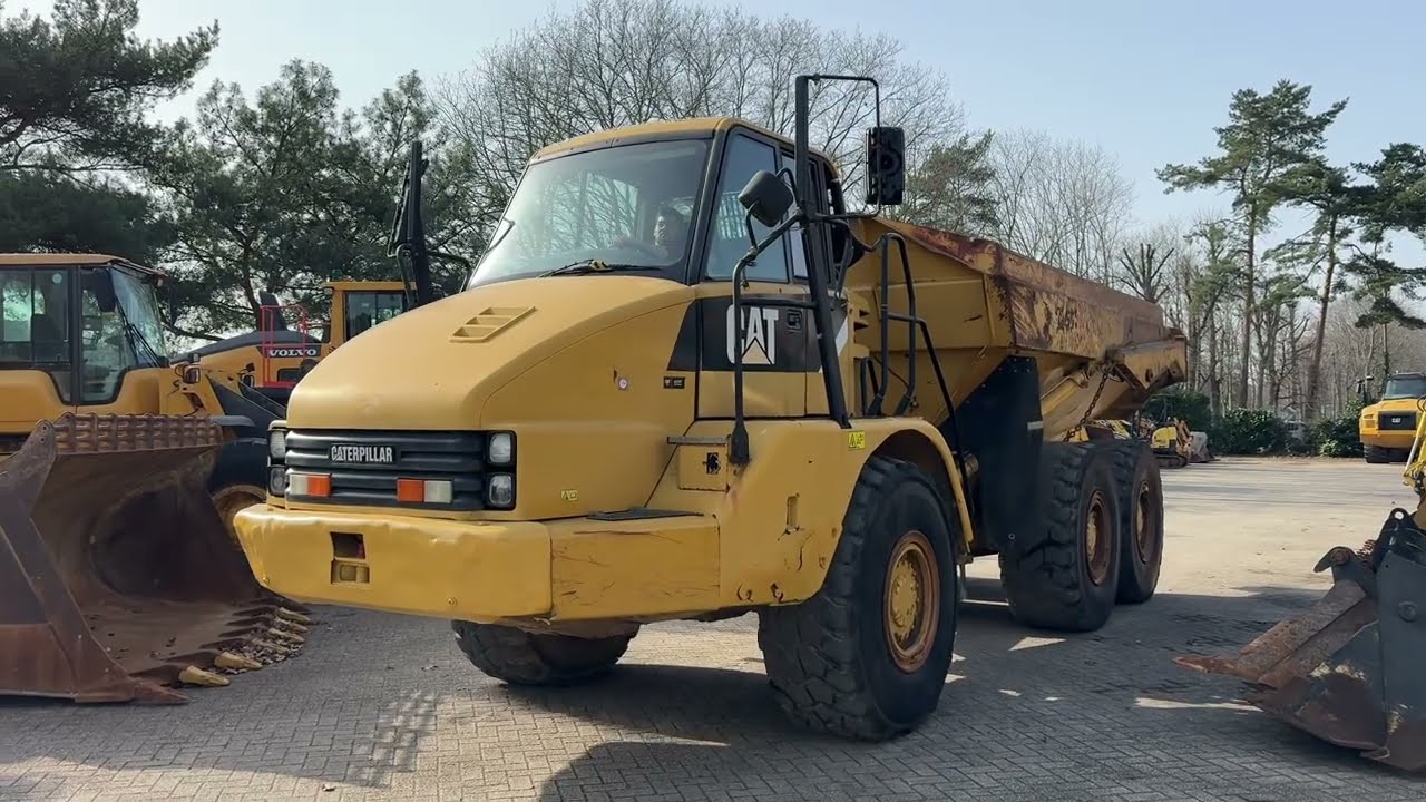 Caterpillar 725