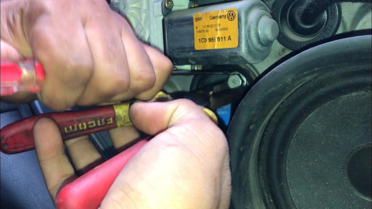 مشكل في فتح باب سيارتك من الداخل أو الخارج