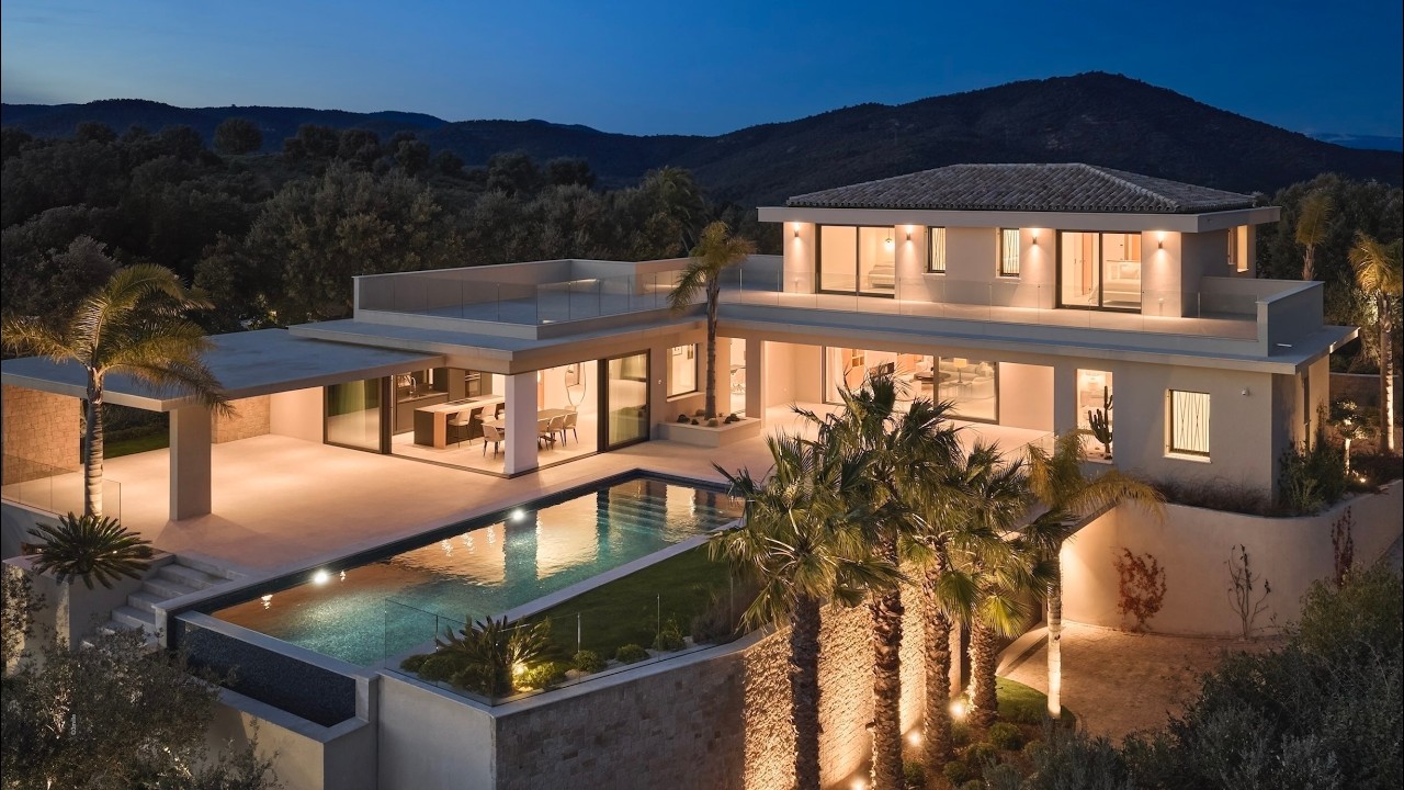 Luxury Sea View Villa Overlooking the Gulf of Saint-Tropez