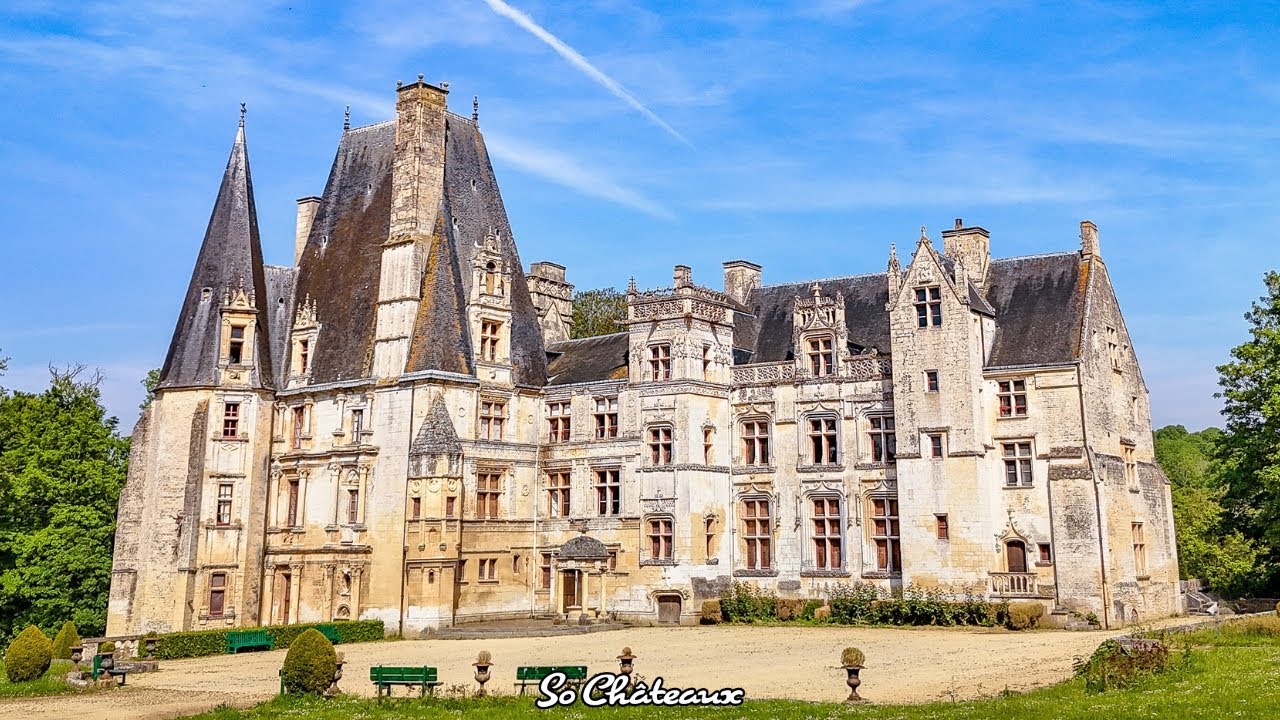 800 Ans dans la Même Famille : Visite du Château de Fontaine-Henry avec son Propriétaire