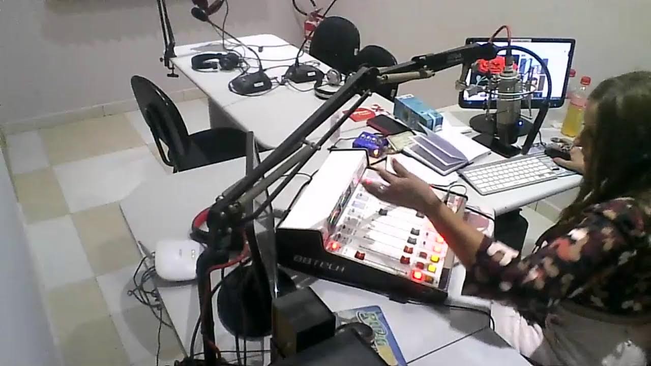 VÂNIA ROCHA UNIVERSO MUSICAL